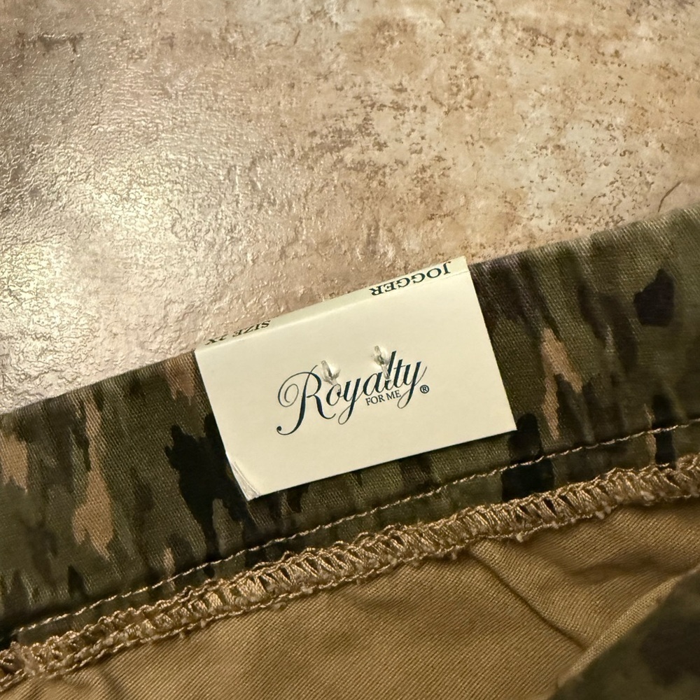 NEW NWT Royalty For Me Olive Camo Joggers Women’s 2X Stretch Pull-On Pants - Picture 5 of 5